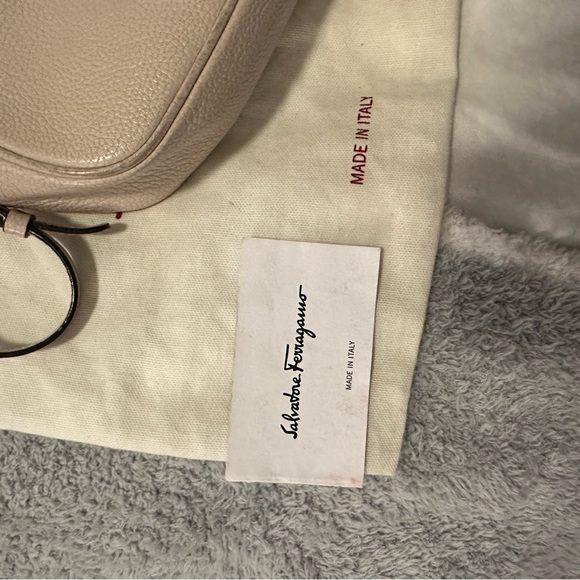 Salvatore Ferragamo Camera bag cross body - Picture 6 of 7